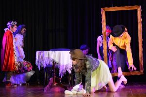 Dziecięca Grupa Teatralna z Centrum Kultury Czytelnictwa Serocku