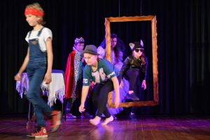 Dziecięca Grupa Teatralna z Centrum Kultury Czytelnictwa Serocku