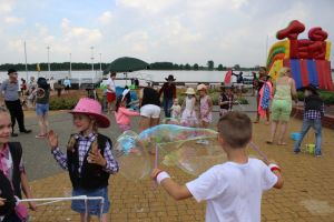 DZIEŃ DZIECKA NA PLAŻY W SEROCKU