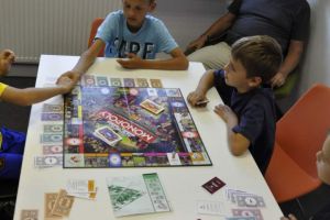 Planszówki w bibliotece w Serocku