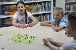 Planszówki w bibliotece w Serocku