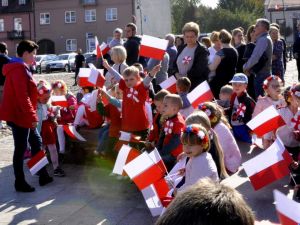 Niepodległa do Hymnu wspólne śpiewanie