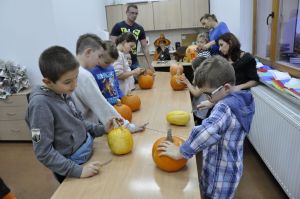 Warsztaty rzeźbienia w dyni