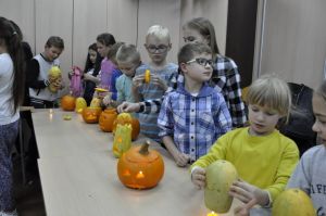 Warsztaty rzeźbienia w dyni