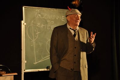Spektakl "Belfer" w wykonaniu Wojciecha Pszoniaka