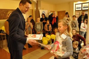 Uroczyste wręczenie nagród w konkursie "Kartka walentynkowa"
