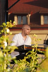 muzyczna fontanna oktan band