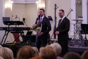 Dzień Kobiet „Wodecki | Grechuta akustycznie”