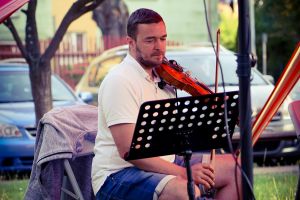 Wieczorze piosenek różnych i poezji śpiewanej”