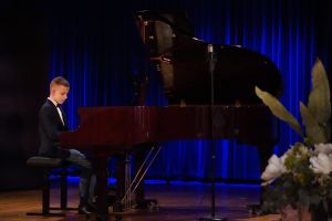 III Ogólnopolski Konkurs Pianistyczny "Dwa Nurty"