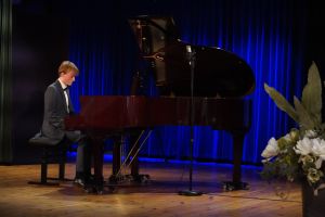 III Ogólnopolski Konkurs Pianistyczny "Dwa Nurty"