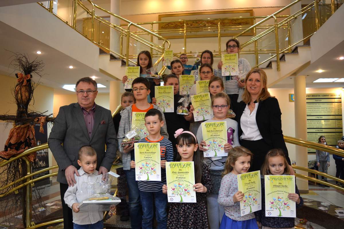 Wręczyliśmy nagrody laureatom Gminnego Konkursu Plastycznego "Motyw Wielkanocny"