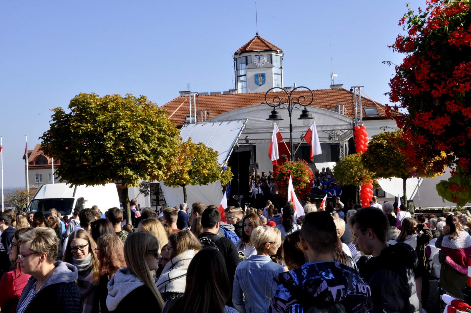 Serocczanie promują akcje "Niepodległa do Hymnu"