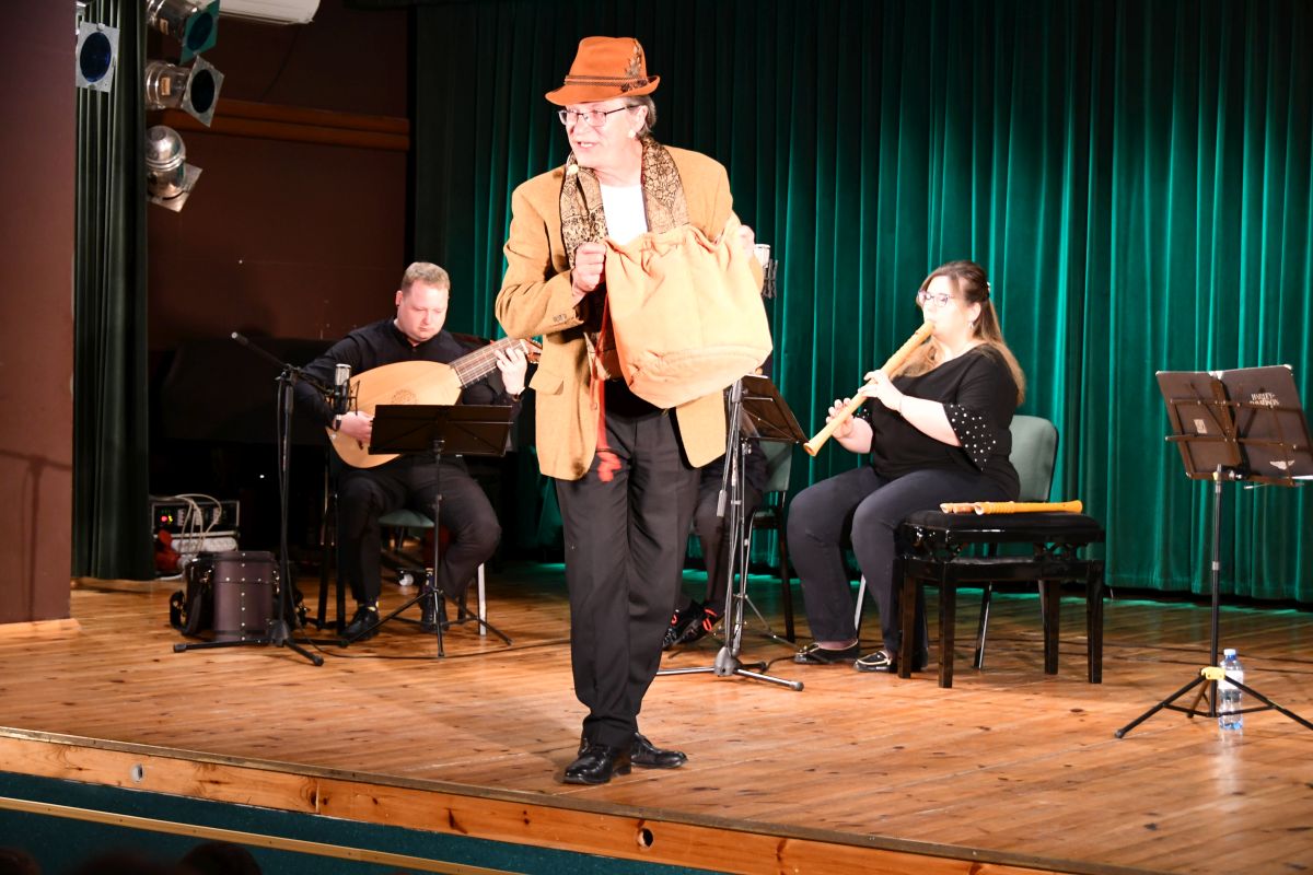 TEATR MŁODEGO WIDZA